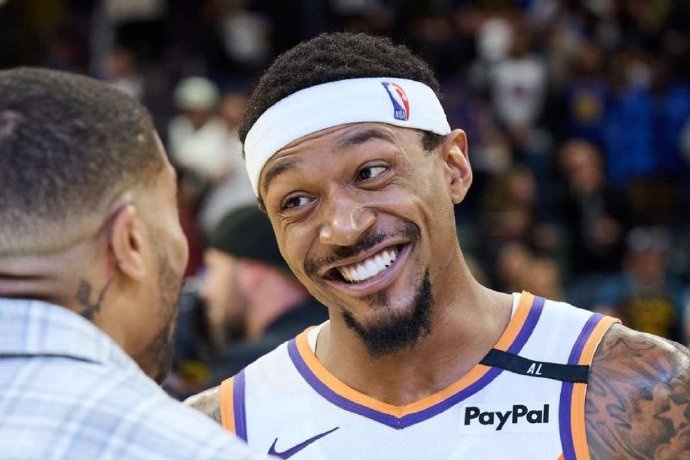 快船新赛季平均年龄33.2岁:是机遇还是挑战? 快船新赛季平均年龄33.2岁:是机遇还是挑战?